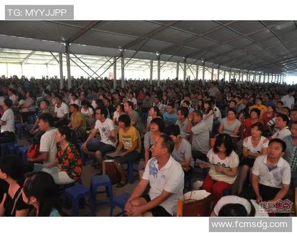 柳州足球联赛盛况空前球迷热情高涨助力本地球队崛起