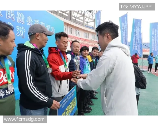 足球对抗激发团队精神与个人能力的完美结合与提升