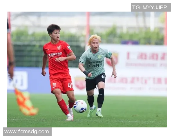 足球饮品的魅力与健康价值探讨助力运动员表现提升